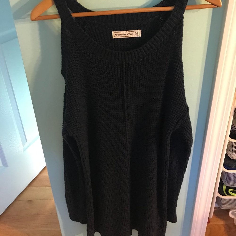 Abercrombie open shoulder sweater dress NEVER WORN